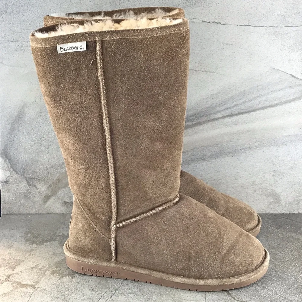 Bearpaw Women’s Elle Tan Suede Boots size 8